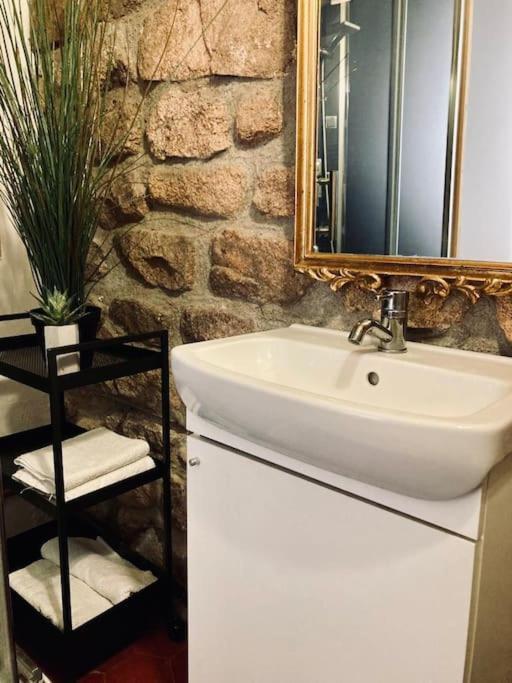 Holiday home Maison Du Petit Poete Quarre-les-Tombes